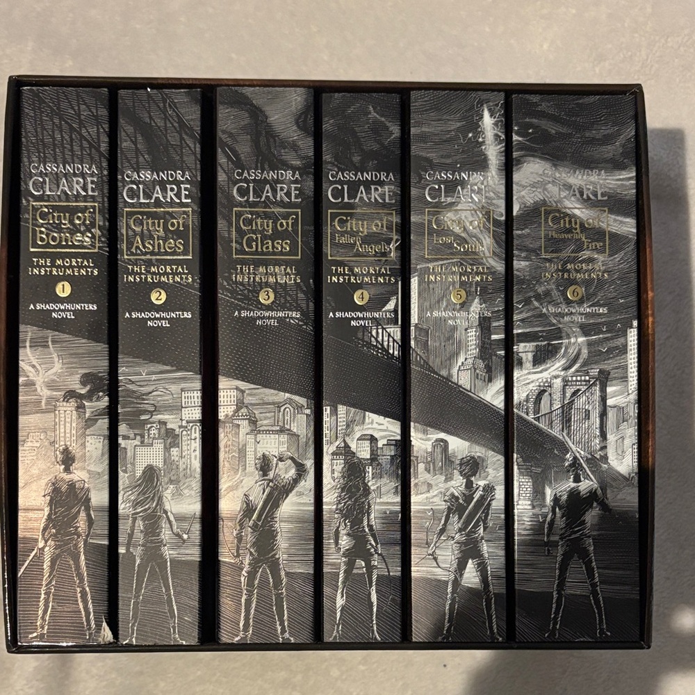 Cassandra Clare Book Set - The Mortal Instruments